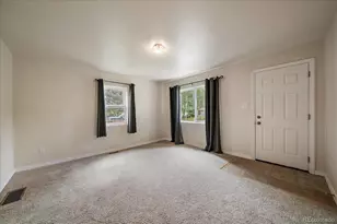 36 Reed Pl, Longmont, CO 80504 - Photo 4