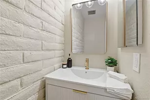 1060 S Parker Road, Denver, CO 80231 - Photo 12