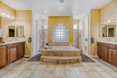 7317 S Valdai Circle, Aurora, CO 80016 - Photo 22