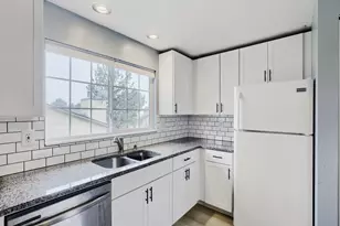 124 W 47th Pl, Loveland, CO 80538 - Photo 6