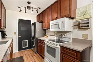 9383 W Columbia Pl, Lakewood, CO 80227 - Photo 6