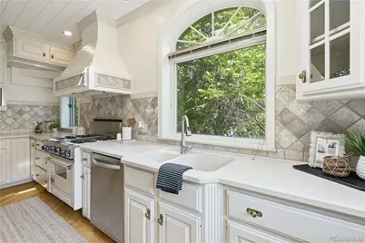 2390 Forest Street, Denver, CO 80207 - Photo 20