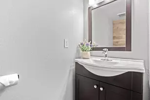 12162 W Lake Ave, Littleton, CO 80127 - Photo 20