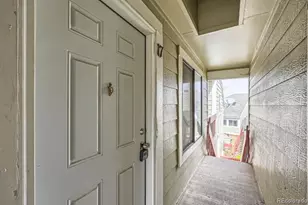 972 S Dearborn Way, Aurora, CO 80012 - Photo 4