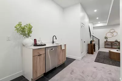 3240 N Franklin Street, Denver, CO 80205 - Photo 34