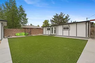 3017 Cimarron St, Aurora, CO 80011 - Photo 38