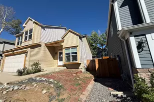 2806 S Danube St, Aurora, CO 80013 - Photo 2