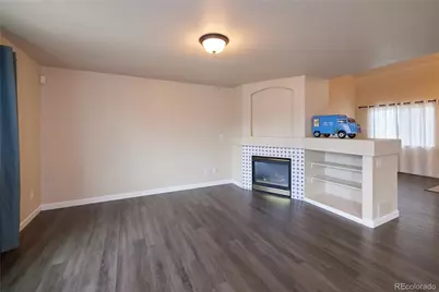 5373 S Ukraine Way, Aurora, CO 80015 - Photo 8