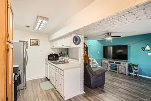 1165 S Fairplay Cir, Aurora, CO 80012 - Photo 8