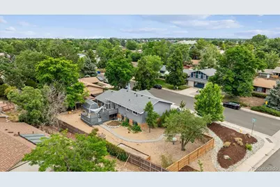 11931 E Hawaii Circle, Aurora, CO 80012 - Photo 32