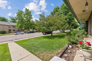 7711 W Glasgow Pl, Littleton, CO 80128 - Photo 2