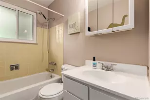 10250 W Saratoga Pl, Littleton, CO 80127 - Photo 24