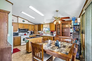 781 S Biloxi St, Aurora, CO 80018 - Photo 6