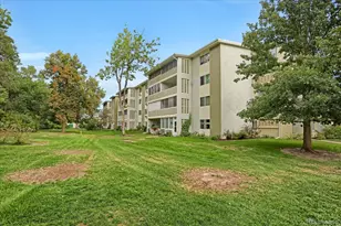 705 S Alton Way, Denver, CO 80247 - Photo 32