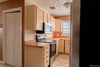 2021 Lynwood Lane, Pueblo, CO 81005 - Photo 10
