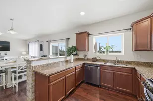 9598 Dahlia Ln, Thornton, CO 80229 - Photo 4