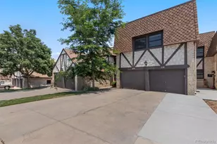 4250 S Olive St, Denver, CO 80237 - Photo 2