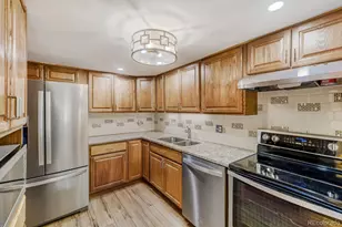 13691 E Marina Dr, Aurora, CO 80014 - Photo 6