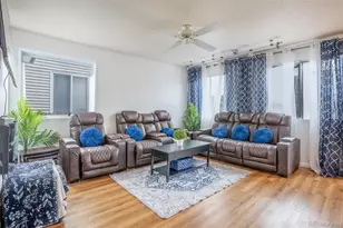 19542 E 19th Pl, Aurora, CO 80011 - Photo 4