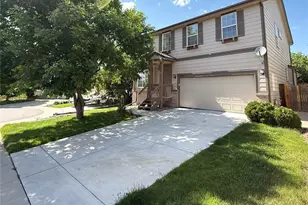 20401 E Chenango Pl, Aurora, CO 80015 - Photo 2