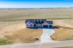 49920 Antelope Dr E, Bennett, CO 80102 - Photo 10