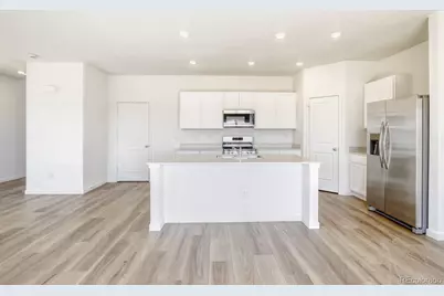 45886 Mill Avenue, Bennett, CO 80102 - Photo 4