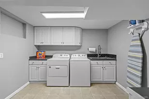 3157 S Xenia St, Denver, CO 80231 - Photo 32