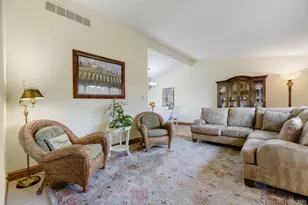 2596 S Joliet Ct, Aurora, CO 80014 - Photo 4