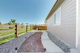 26 S Undergrove St, Aurora, CO 80018 - Photo 28