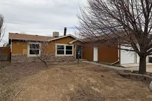 1113 Lantern Dr, Fort Lupton, CO 80621 - Photo 2