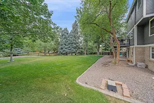 9885 W Aqueduct Pl, Littleton, CO 80123 - Photo 32