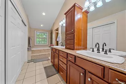 9885 W Aqueduct Place, Littleton, CO 80123 - Photo 20
