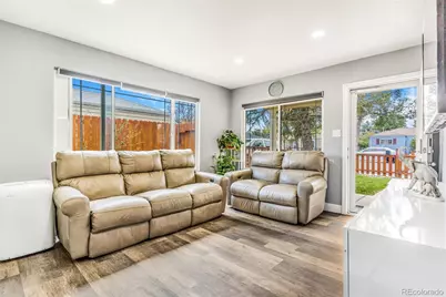 884 Vaughn Street, Aurora, CO 80011 - Photo 6