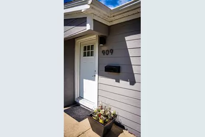 909 Meade Street, Denver, CO 80204 - Photo 2