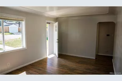 909 Meade Street, Denver, CO 80204 - Photo 4