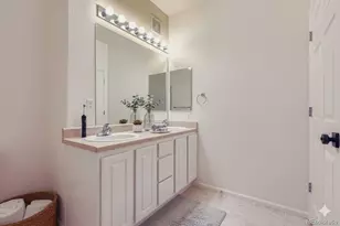 5255 Memphis Street, Denver, CO 80239 - Photo 22