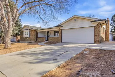 666 Kittredge Street, Aurora, CO 80011 - Photo 2