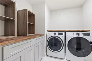 666 Kittredge St, Aurora, CO 80011 - Photo 24