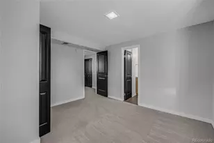 5545 Elkhart St, Denver, CO 80239 - Photo 14