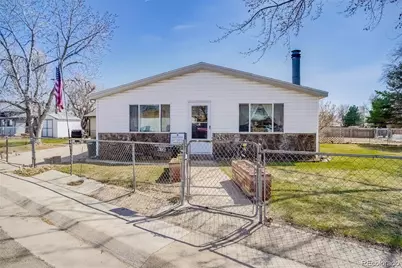 6750 Clermont Street, Commerce City, CO 80022 - Photo 2