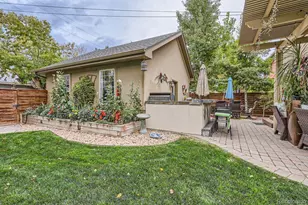 2335 N Glencoe St, Denver, CO 80207 - Photo 10