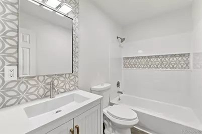 6410 Grape Street, Commerce City, CO 80022 - Photo 8