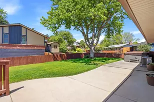 1947 S Xenon St, Lakewood, CO 80228 - Photo 8