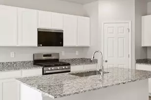 8928 Salida St, Commerce City, CO 80022 - Photo 10