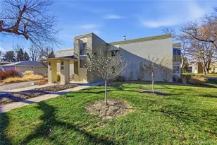 655 S Clinton St, Denver, CO 80247 - Photo 34