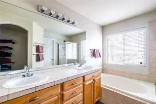 2454 S Scranton Way, Aurora, CO 80014 - Photo 18