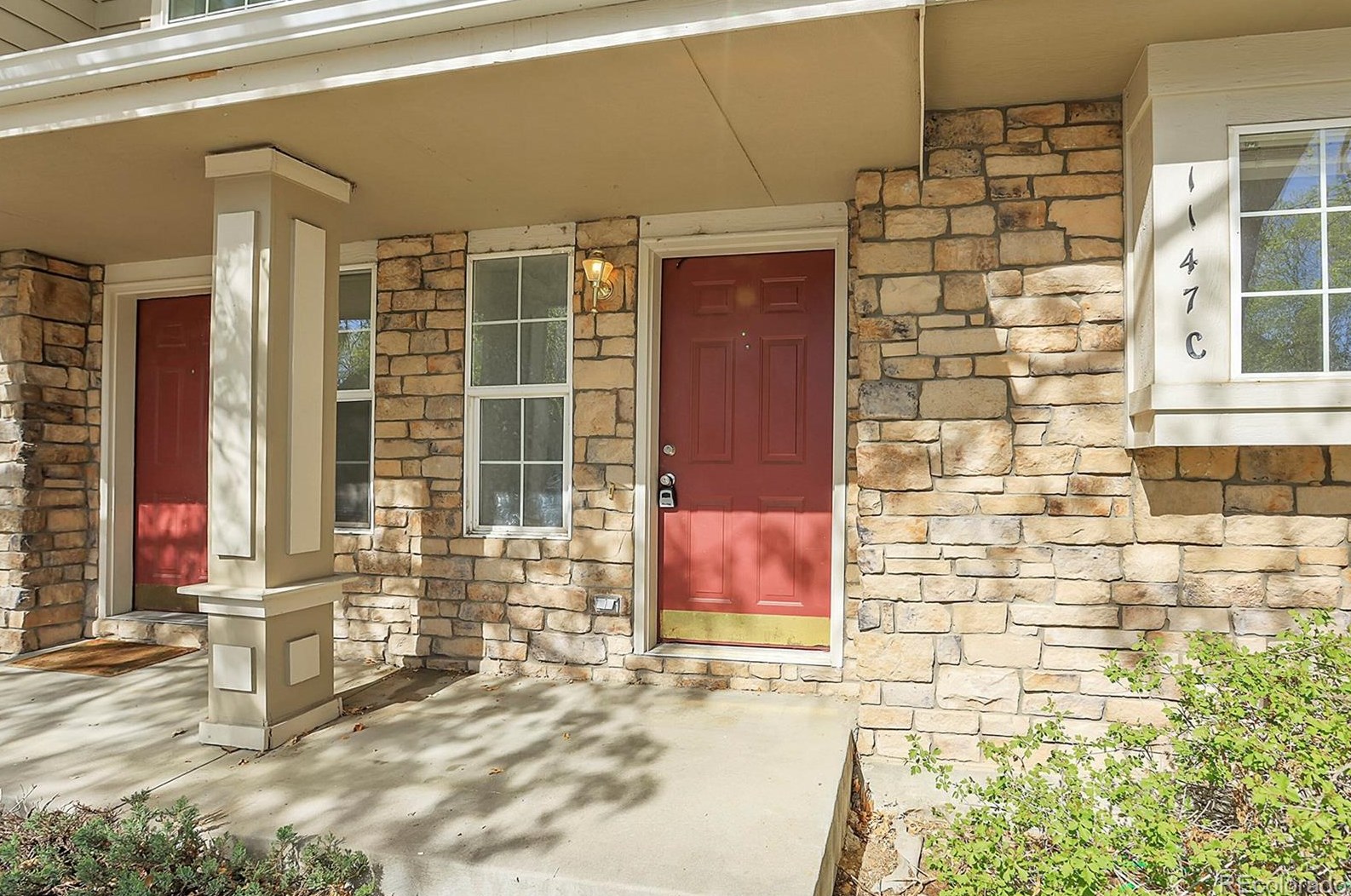 1147 Ventura Cir, Denver, CO 80017-5746