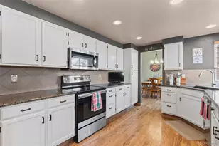 8423 Owens Ct, Arvada, CO 80005 - Photo 4