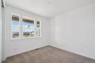 6371 Hidden River Avenue, Loveland, CO 80538 - Photo 2