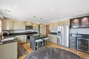 5835 S Danube Cir, Aurora, CO 80015 - Photo 10